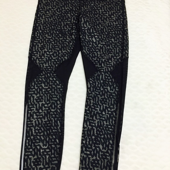 Lululemon leggings.. - Picture 5 of 5